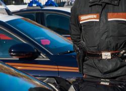 Reggio Emilia, minorenne violentata da compagni di classe: arrestato un 15enne