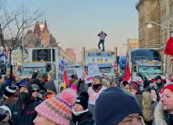 Proteste camionisti in Canada: Polizia arresta alcuni leader del Freedom Convoy 