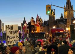 Proteste Canada, la lettera dell'attivista del Freedom Convoy: "In che mondo stiamo vivendo?"