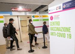 Covid Italia, il bollettino di oggi 6 marzo: 35.057 positivi e 105 morti. Il tasso di positività sale all'11,8%