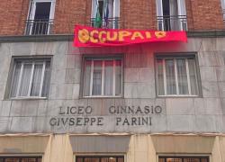 Milano, licei Parini e Bottoni occupati. Gli studenti: "Modello scolastico non più sostenibile"