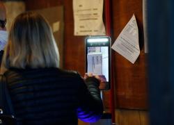 Super Green pass al lavoro, oggi scatta obbligo over 50: esenti, multe e sanzioni 