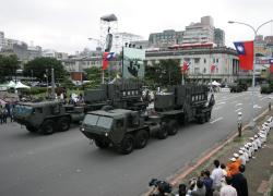 Taiwan, clamoroso ritardo nella consegna di armi Usa: invio spostato dal 2023 al 2026