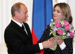 Alina Kabaeva, l'amante di Putin sarebbe nascosta in Svizzera con i suoi quattro figli