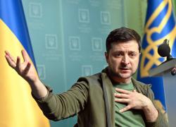 Ucraina, Zelensky apre al compromesso su Crimea e Donbass: "Pronto al dialogo, non alla capitolazione"