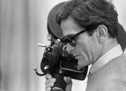 Firenze dedica la più importante retrospettiva italiana al regista, sceneggiatore, letterato e poeta italiano Pier Paolo Pasolini  a 100 anni dalla nascita 