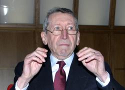 Guerra in Ucraina, parla l'ex ambasciatore Sergio Romano: "Sanzioni arma a doppio taglio"