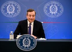 Il problema non è Draghi, ma chi lo ascolta: chi continua a sostenere una persona che si contraddice in continuazione non è credibile