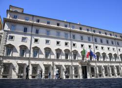 Covid, cabina di regia: dal 1 aprile stop al Super Green pass sul lavoro. Da maggio addio anche al base