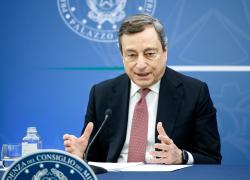 Energia, Draghi: "Sfida più urgente. Tutelare economia dalle conseguenze della guerra"