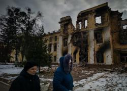Ucraina, raid russi con droni e missili su Kiev e oblast orientali, colpita unità di addestramento esercito: 3 morti e 18 feriti