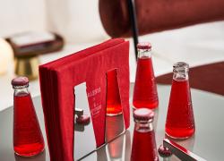 Nasce il primo kit per l’aperitivo #SenzaEtichette dall’incontro tra Campari Soda e Alessi