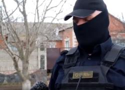 Ucraina, forze speciali russe arrivano nella casa di "Bacha". È il capo di una cellula nazista