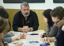 Il quotidiano russo Novaya Gazeta sospende le pubblicazioni. Aveva già ricevuto un ammonimento
