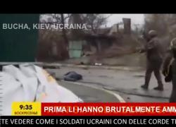 Strage di Bucha, soldati ucraini preparano la messinscena con cui hanno ingannato i russi? VIDEO