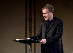 Le favole di Oscar Wilde nella lettura di Gabriele Lavia al Teatro Goldoni di Firenze