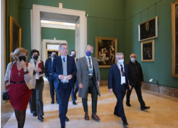 Al Museo e Real Bosco di Capodimonte una delle collezioni più importanti di porcellane con il sostegno di CDP. Parte da qui il Roadshow 