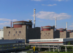 Ucraina, elettricità razionata in tutto il Paese. Zelensky: "Raid russi hanno distrutto il 30% delle nostre centrali"