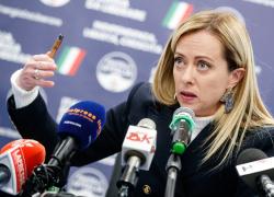 Conferenza programmatica di FdI a Milano, Meloni: "Siamo pronti per la vetta"