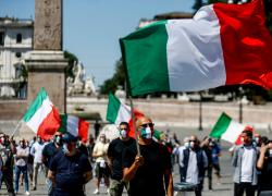 Festa del lavoro, i sindacati: "Non bastano provvedimenti-tampone". Tensioni a Torino