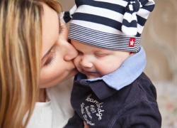 Festa della mamma: frasi celebri, per chi non c'è più, belle, brevi, simpatiche, da dedicare e di auguri