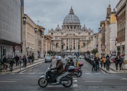 Europa rifiuta l’eredità cristiana, Papato in crisi e l’Italia si rallegra di Bergoglio: ci attende un gran castigo