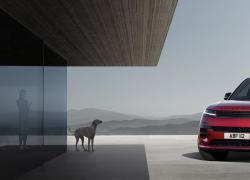 La nuova Range Rover Sport debutta in anteprima mondiale con la scalata di una diga in Islanda