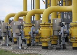 Corte dei Conti inchioda l’Ue: “Senza gas russo spesi 400 mld € nel 2022, Europa a rischio dipendenza USA per GNL”
