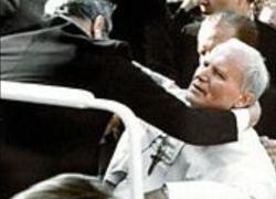 13 maggio 1981, attentato al papa Wojtyla: quando una mano misteriosa salvò il Pontefice. VIDEO 