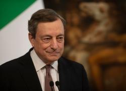 Mascherine a scuola, Draghi verso lo stop in aula: "Importante stare insieme"