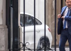 Salvini-Gelmini, botta e risposta. Il leghista: "Prima di criticare Berlusconi conti fino a cinque"