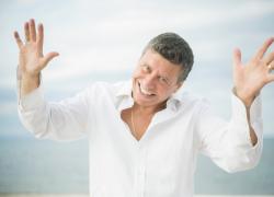 Intervista ad Antonio Conticello: “Da manager Mediaset al teatro, fino al ruolo di coach”