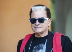 Malgioglio: canzoni, età, fidanzato, moglie, figli, altezza, peso e malattia
 