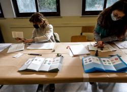 Referendum, affluenza ore 23 quesito per quesito 17-23%. Comunali affluenza 61,08%