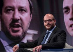 Governo, Fontana: "Stanco e insoddisfatto". Bomba della Lega fa tremare Draghi