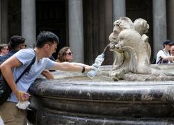 Allerta caldo, città da bollino rosso per temperature record: si toccano i 40 gradi