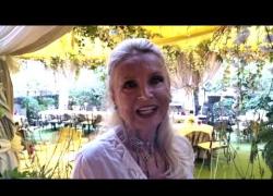 Barbara Bouchet premiata alla carriera a Milano: "Onorata di questo premio alla carriera .. che non è finita!". VIDEO