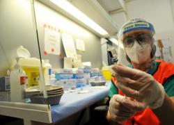 Covid, Pfizer: "Nuovo vaccino in arrivo contro ogni variante". In autunno si riparte da capo