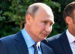 Telefonata Macron-Putin prima della guerra, rivelato contenuto: "Kiev vuole l'atomica"
