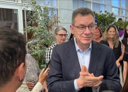 Vaccino bambini dai 6 mesi ai 5 anni, Pfizer chiede l'autorizzazione all'Ue. Ma pesa la sentenza in Uruguay 