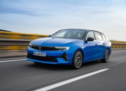 Nuova Opel Astra Sports Tourer: la station wagon che apre un'era