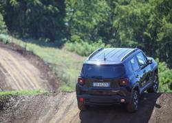Con la tecnologia 4xe Jeep evolve verso la ‘libertà a zero emissioni’