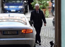 Paolo Romani indagato per peculato:  "Ha preso 350mila euro da conti Forza Italia"