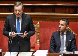 Mario Draghi, mediocre (cameriere) di successo al servizio del pensiero dominante su moneta unica, che prima rifiutò e poi contribuì a creare