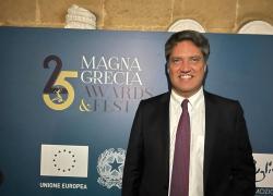 Davide Desario, direttore del social free press Leggo, riceve il Magna Grecia Awards 2022
