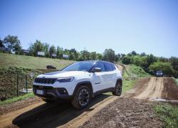 Jeep 4xe: la scelta di un Italiano su cinque nel mercato a basse emissioni