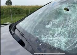 Lodi, lancia sassi sull’autostrada A1: fermato 22enne. Tra i feriti la deputata leghista Gobbato. FOTO e VIDEO 