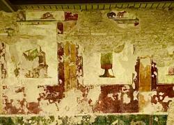 Tempio di Cupra: emergono bellissime e rare decorazioni colorate nello stile di Pompei