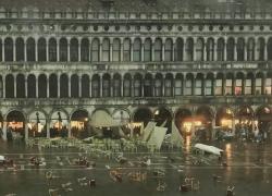 Tromba d'aria a Venezia, cadono frammenti dal campanile di San Marco