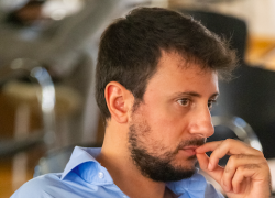 Pd, il capolista La Regina ritira la candidatura travolto dalle polemiche su Israele